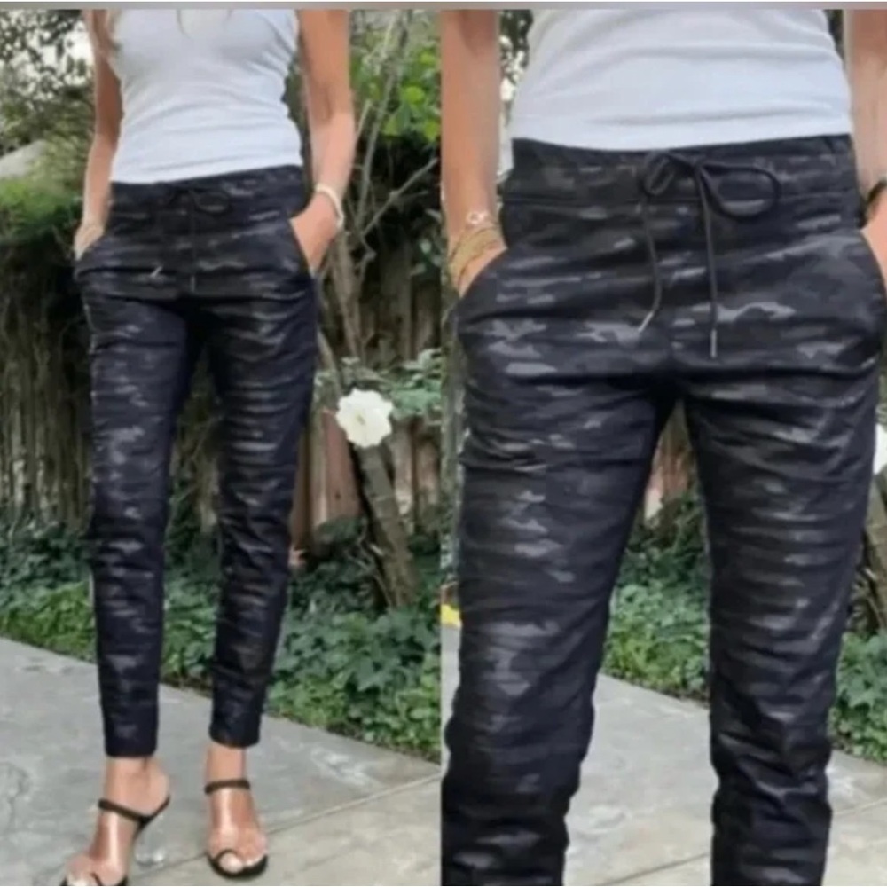 Flog Bevy Flog Camo navy Elastic Waist Stretch Shely Jogger